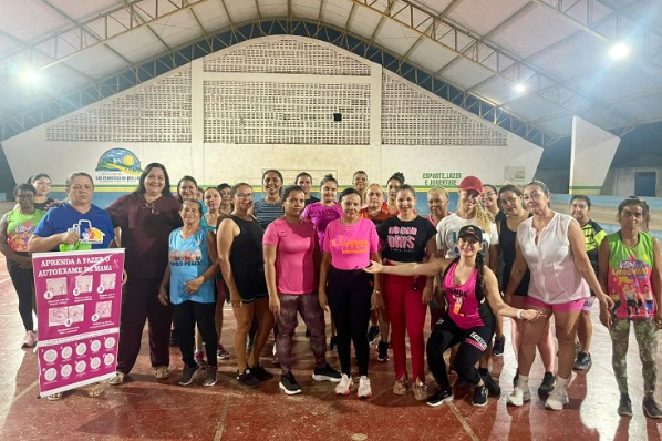 Zumba com Palestra sobre câncer de mama